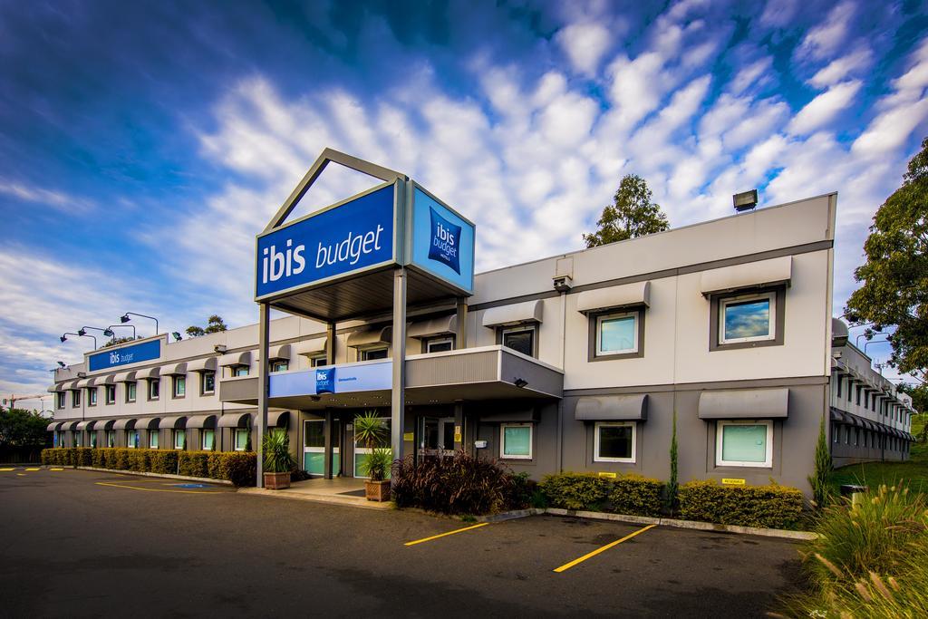 Ibis Budget Wentworthville Exterior photo